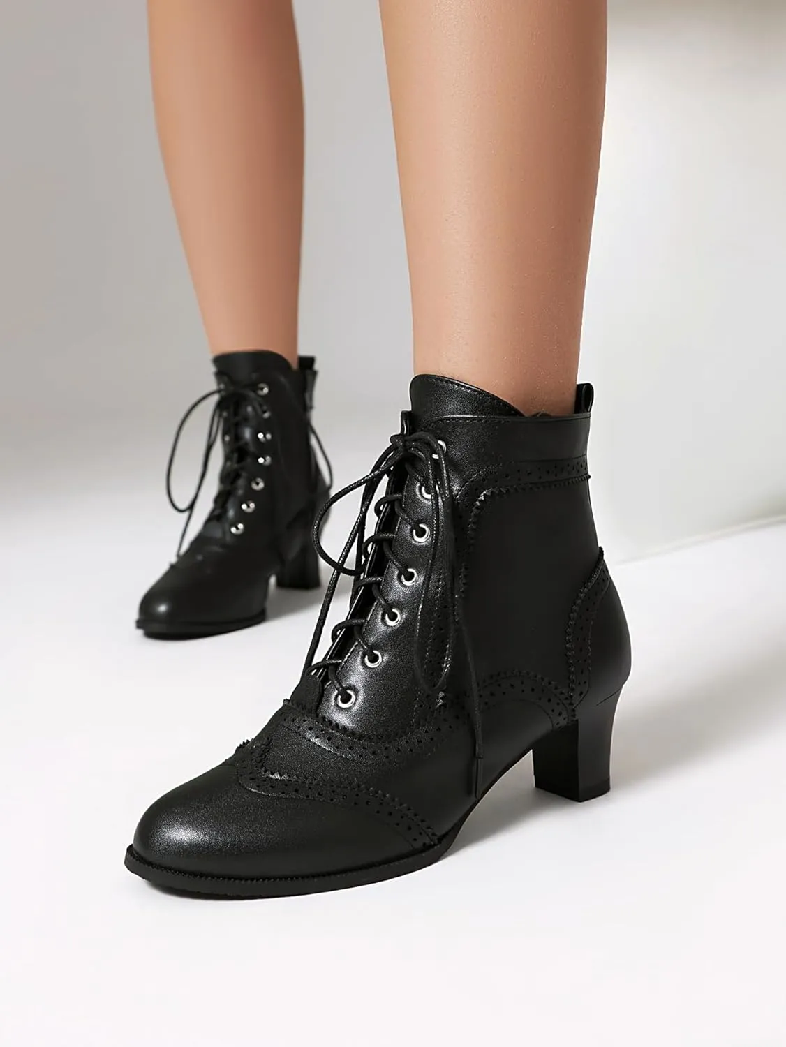BEAUPAS Women's Vintage Brogue Ankle Boots Lace-up Block Heel Wingtip Victorian Combat Boots