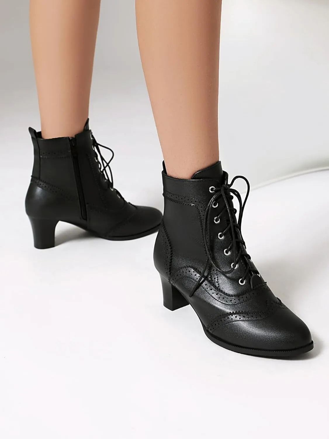 BEAUPAS Women's Vintage Brogue Ankle Boots Lace-up Block Heel Wingtip Victorian Combat Boots