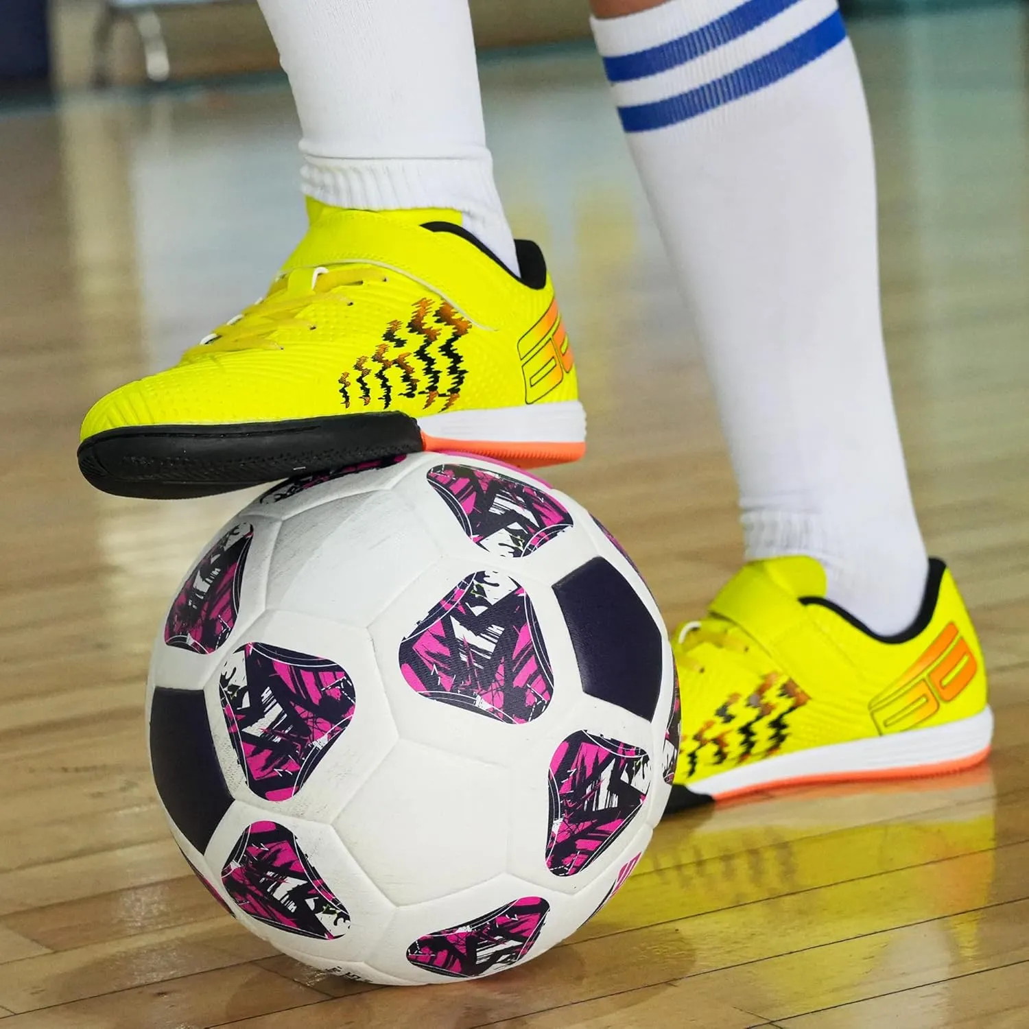 brooman Kids Futsal Indoor Soccer Shoes Boys Girls Soccer Sneakers