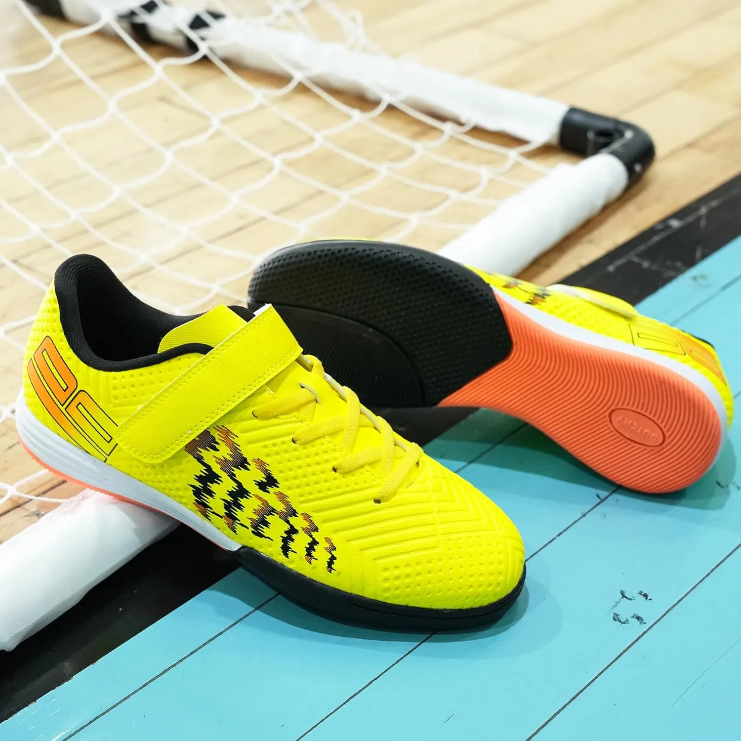 brooman Kids Futsal Indoor Soccer Shoes Boys Girls Soccer Sneakers