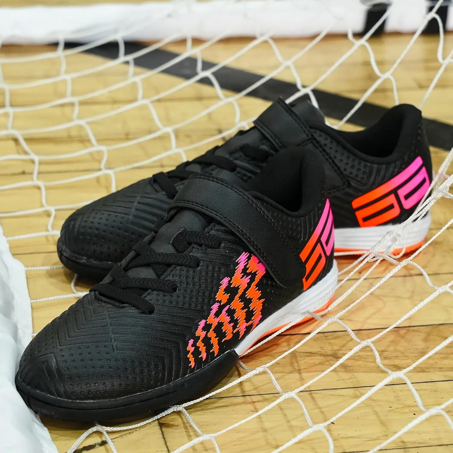 brooman Kids Futsal Indoor Soccer Shoes Boys Girls Soccer Sneakers