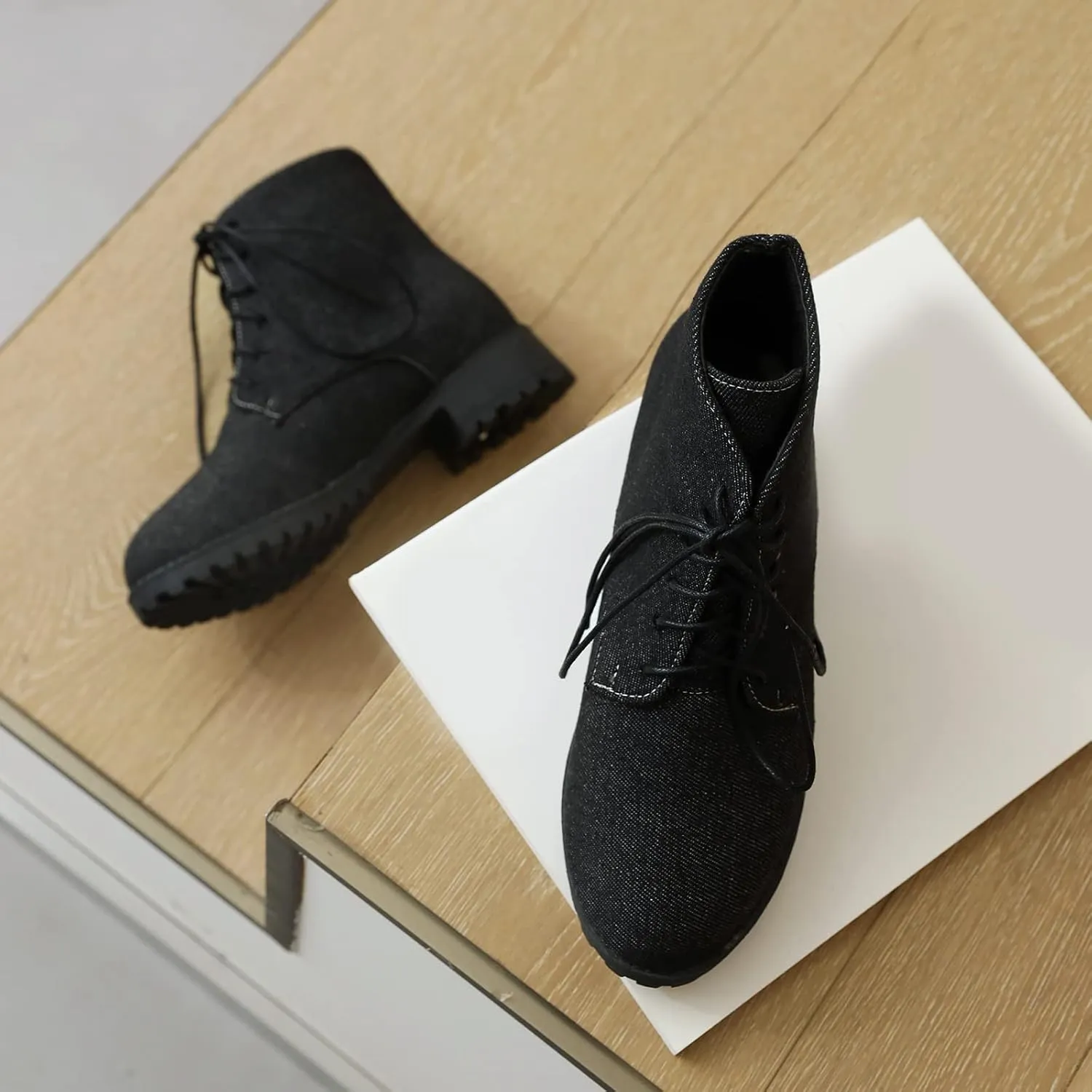 Gicoiz Women Round Toe Classic Combat Chukka Ankle Boots