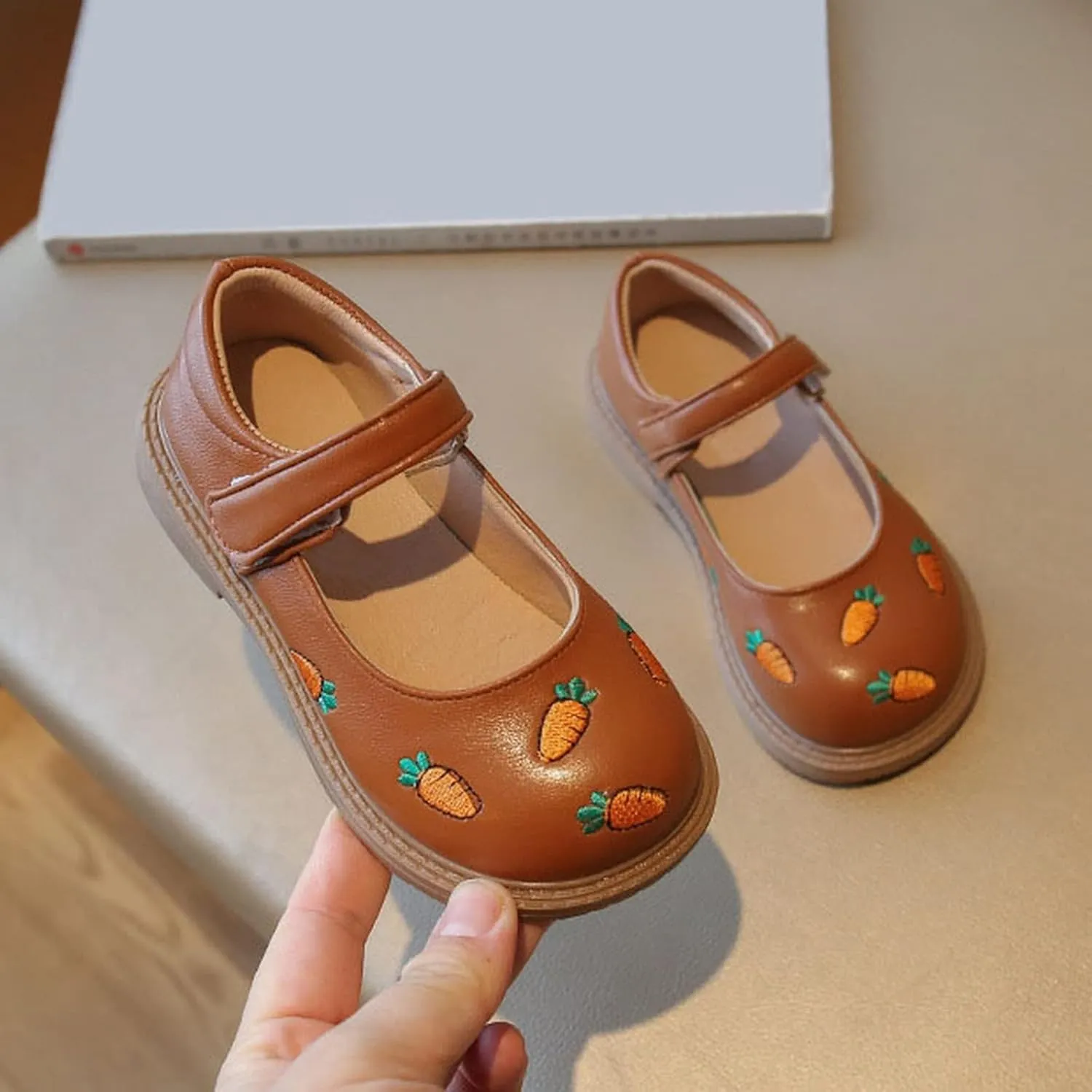 Girls Mary Jane Shoes Non Slip Wedding Party Dress Shoes Comfort Cute Carrot Pattern Low Heel Ballet Flats