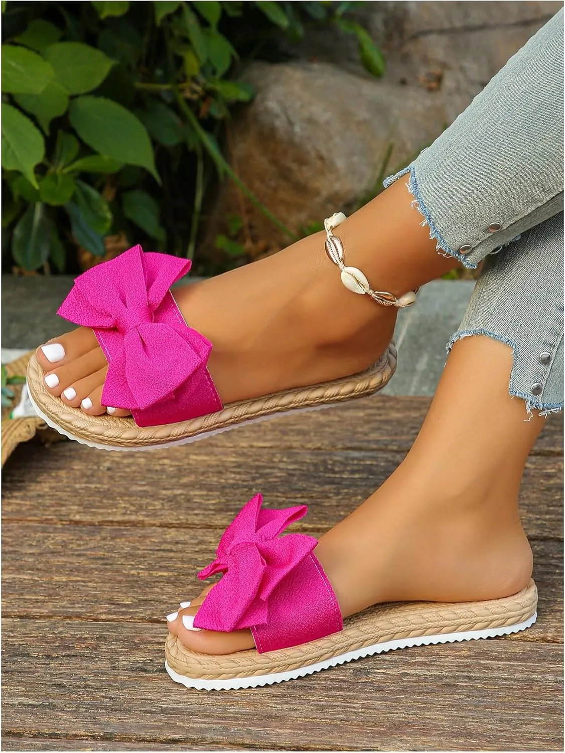 GORGLITTER Women's Bow Flat Sandals Straw Open Toe Dressy Boho Summer Beach Sandals