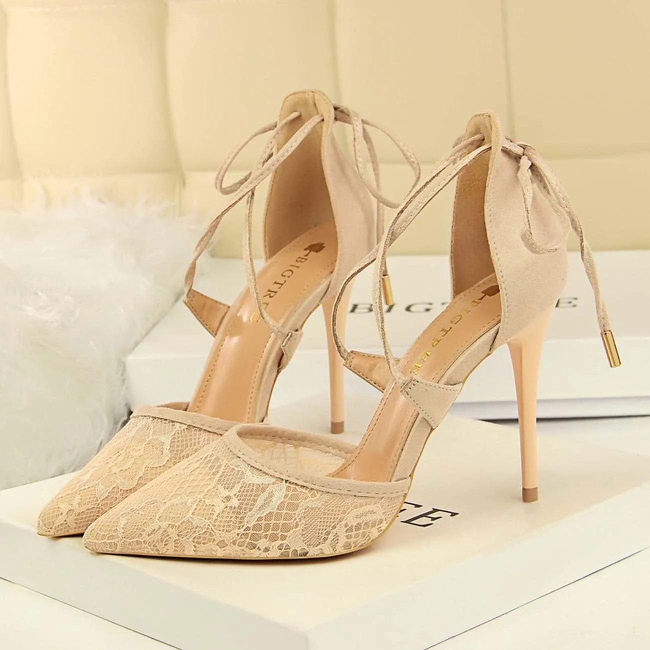 JOEupin Women's Lace Bridal High Heel Peep Toe Open Toe Cover Dress Pump