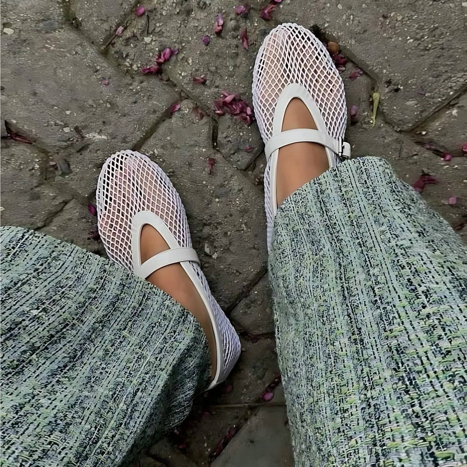 Mesh Ballet Flats for Women Round Toe Fishnet Mary Jane Flats Buckle Strap Casual Comfortable Office Ballerina Shoes