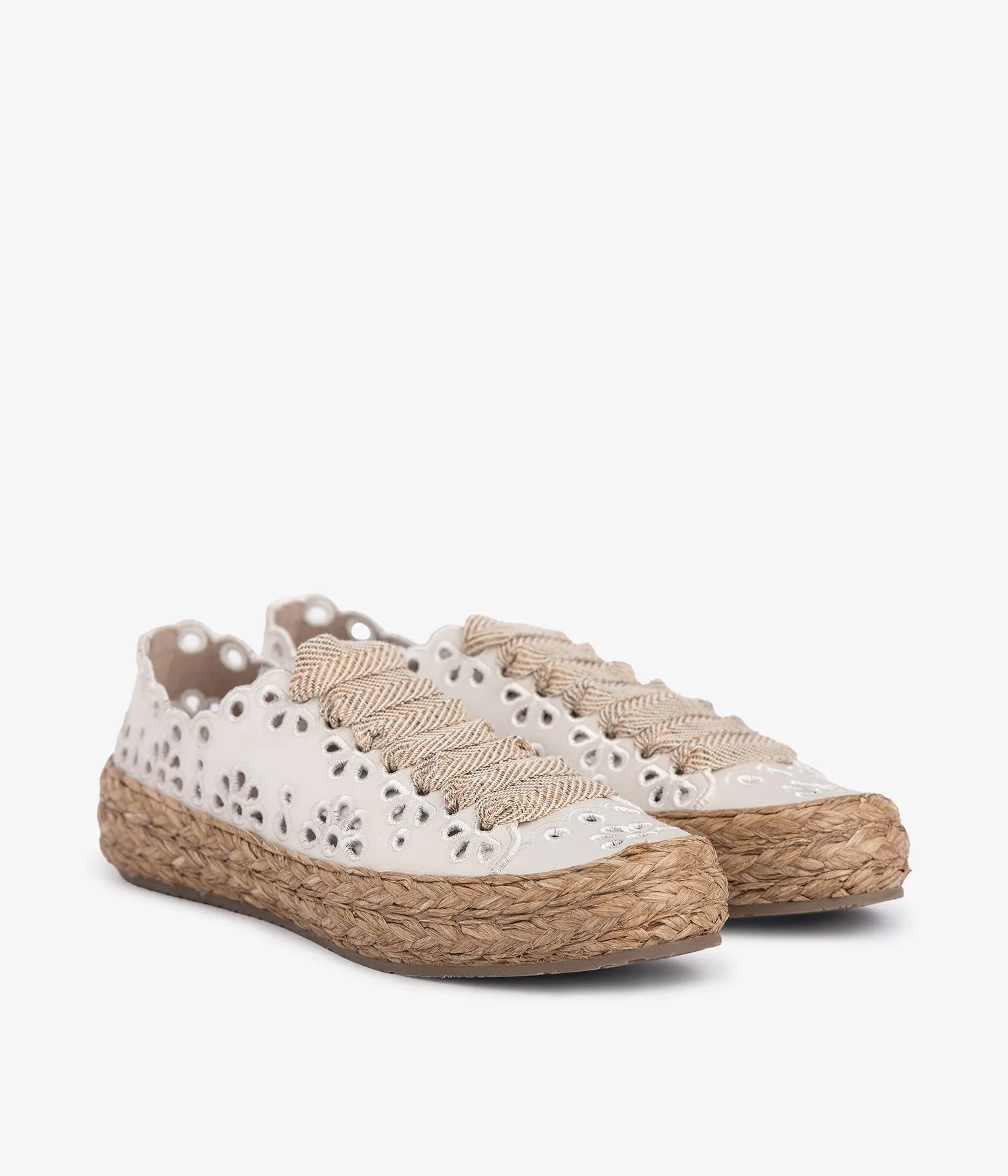 pascal / meringue satin