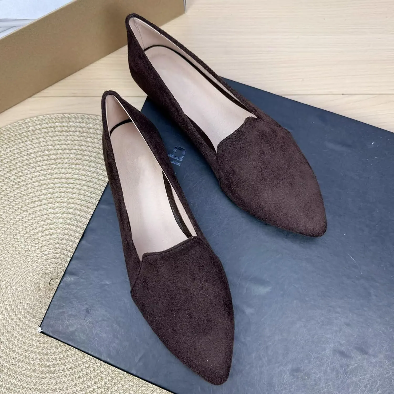 Stunner Women's Flats Comfortable Pointed Toe Slip On Ballet Flats Soft Faux Suede Dress Flat Shoes