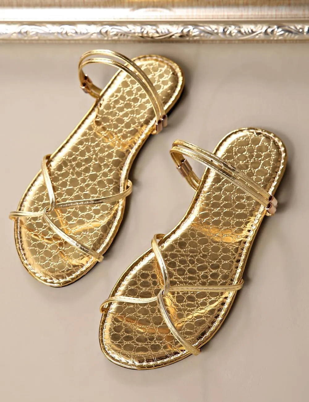 Sunporx Women's Gold Strappy Sandals Casual Flat Open toe Sandal Slip on Slides with Cross Strap