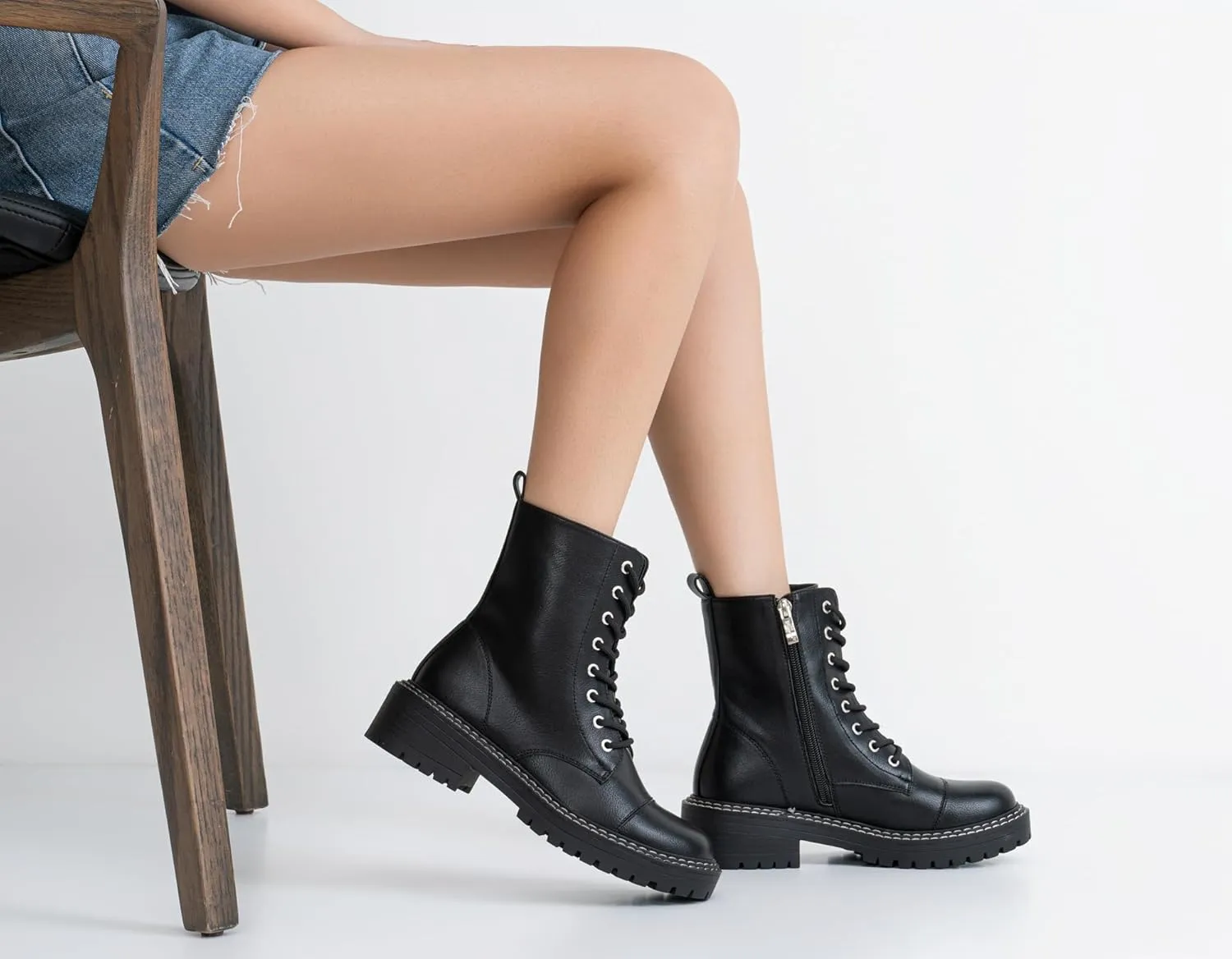 Vepose Women's 9629 Fashion Combat Ankle Boots, Lace up Booties with Inner Zipper