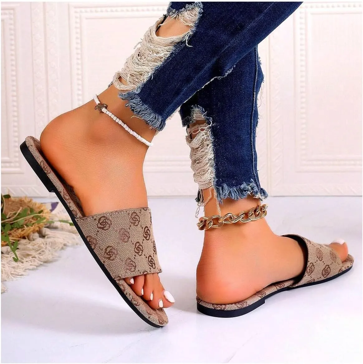 Verdusa Women's Floral Flat Sandals PU Leather Open Toe Slip on Slippers