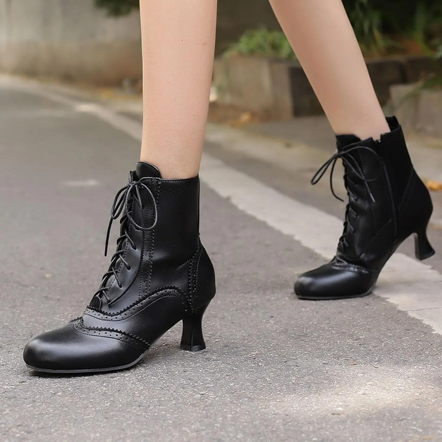 Victorian Boots for Women Kitten Heel,Vintage Lace Up Booties with Zipper Halloween Cosplay Boots Fashion Dance Shoes