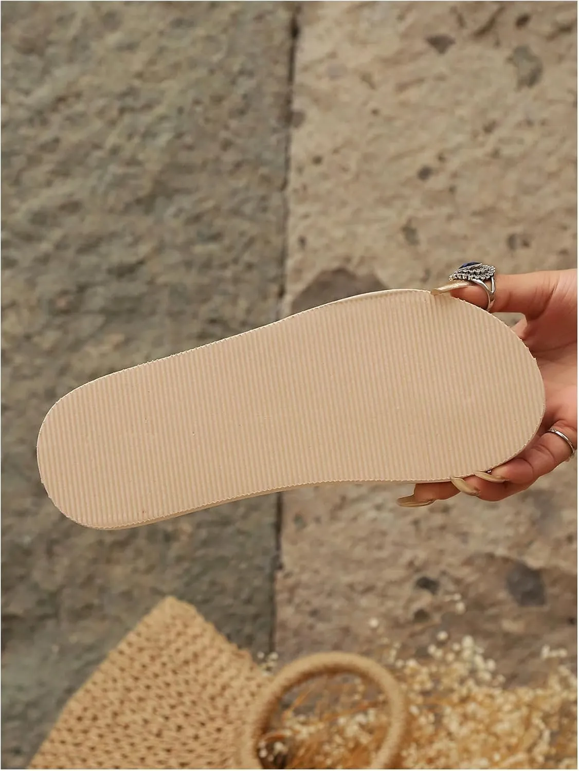 Women's 3D Floral Flip Flops Elegant Appliques Beach Thongs Sandals Summer Flats Shoes