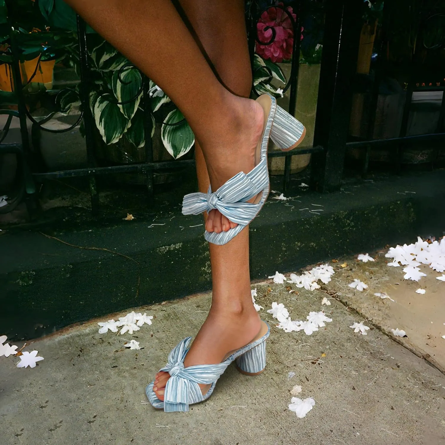 Women's Bow Heels Kitten Block Heeled Sandals Low Square Open Toe Wedding Shoes