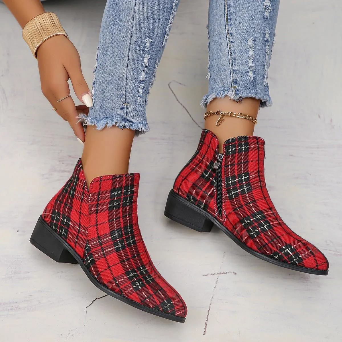 Women's Christmas Plaid Shoes Red Pattern Chunky Heel Boots, Tartan Fashion Back Zipper Ankle Boots, Women's Comfortable Boots