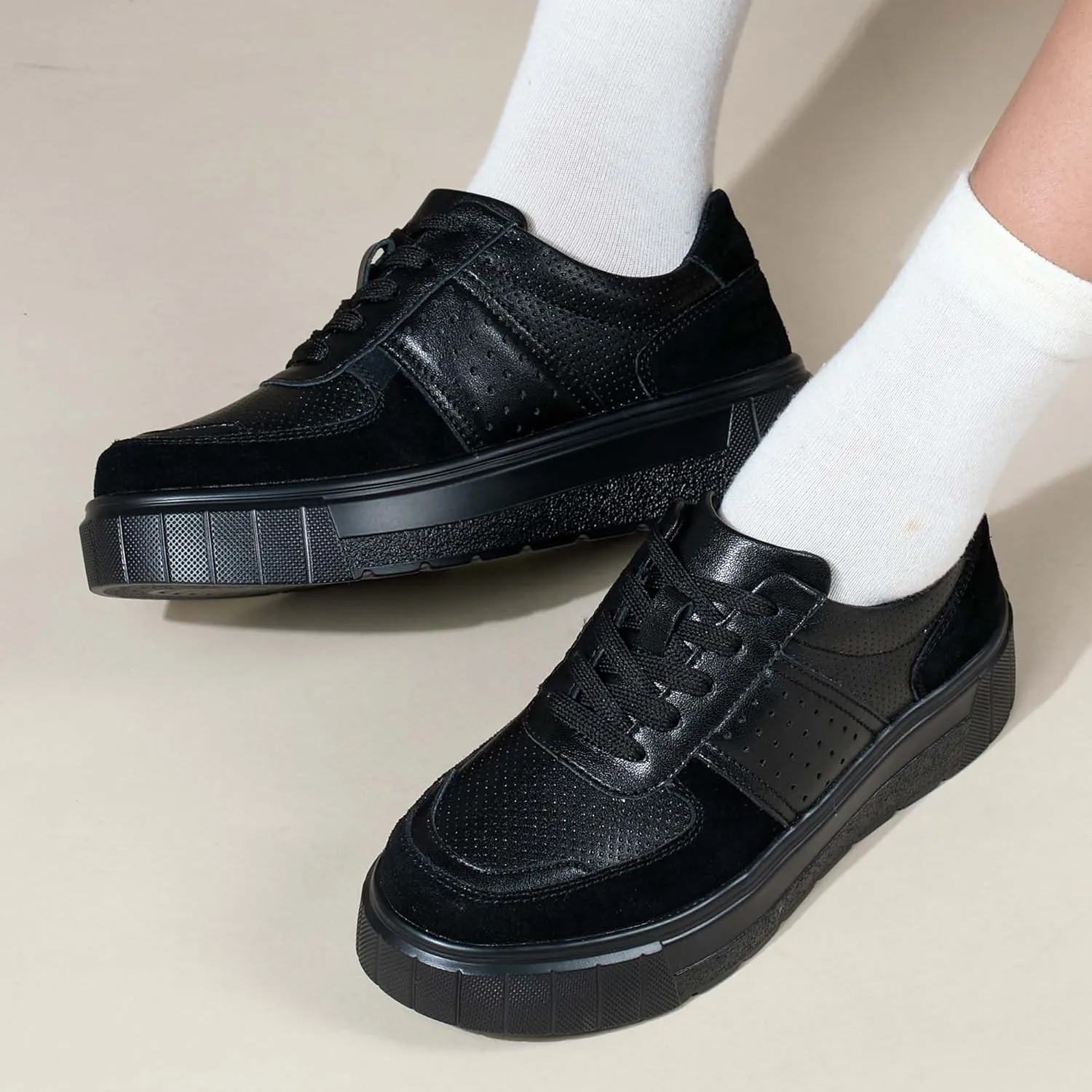 Women's Skateboard Shoes Fashion Sneakers Women's Classic Lace Up Casual Walking Shoes Outdoor Slip Resistant Platform Shoes-Fashion Women's Shoes