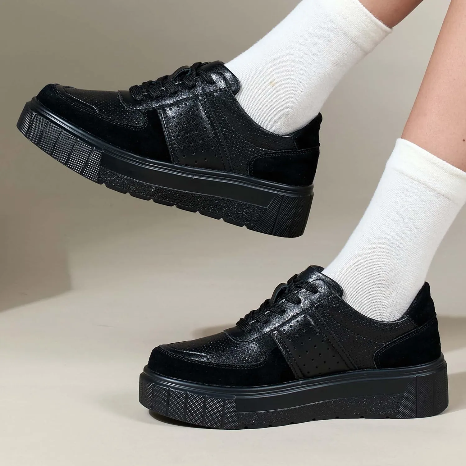 Women's Skateboard Shoes Fashion Sneakers Women's Classic Lace Up Casual Walking Shoes Outdoor Slip Resistant Platform Shoes-Fashion Women's Shoes